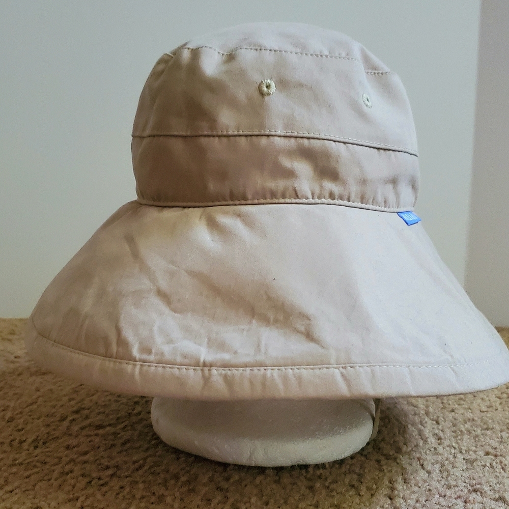 UNISEX Wallaroo Hat Company  Sun Protection Hat.
